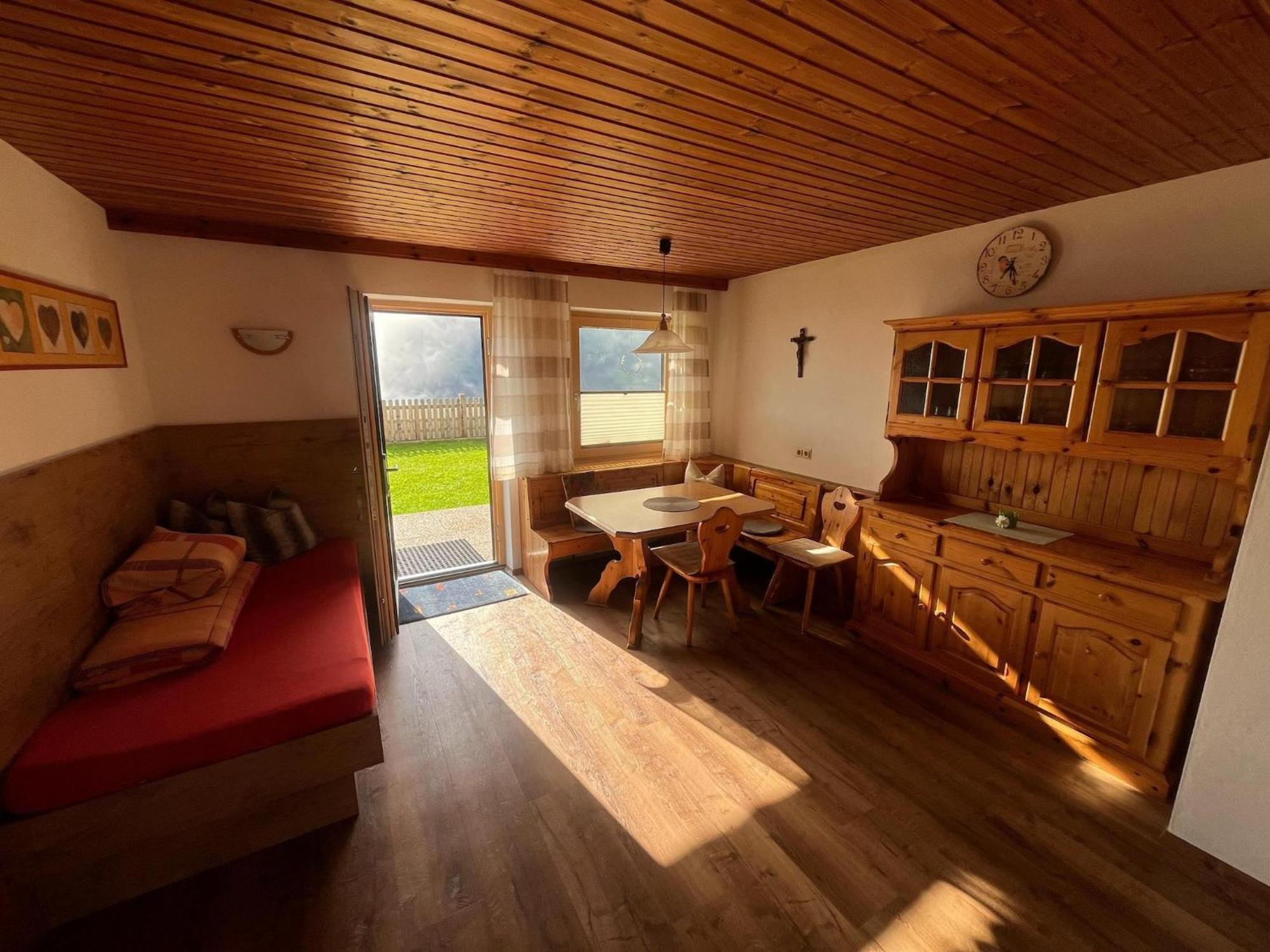 In Hippach Im Zillertal With A View Apartment