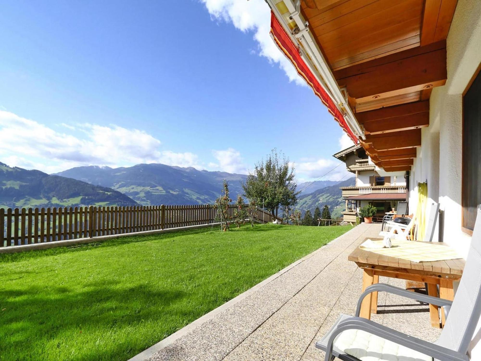 Apartment In Hippach Im Zillertal With A View Muhlen (Tyrol)